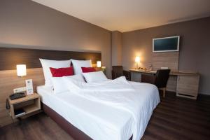 Centro Hotel U-No1, Trademark Collection By Wyndham,Grossbettlingen>>Esslingen,3 star