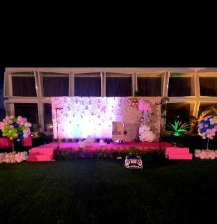 the democracy hotel and resort