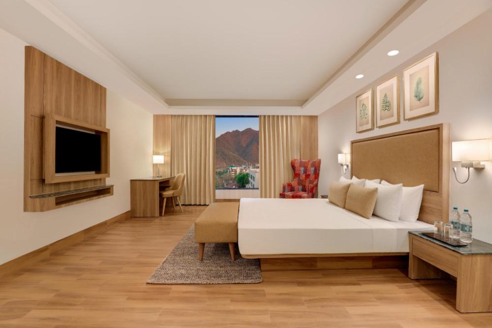 lemon tree hotel rishikesh