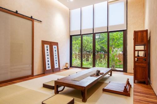 wutong hotel apartment baoan center