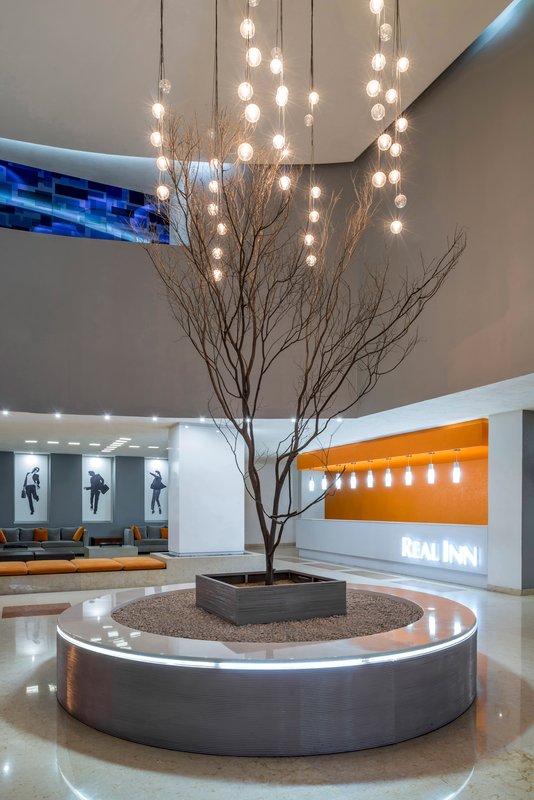 real inn guadalajara expo