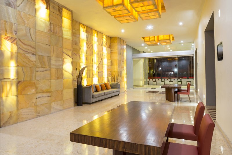 real inn guadalajara expo