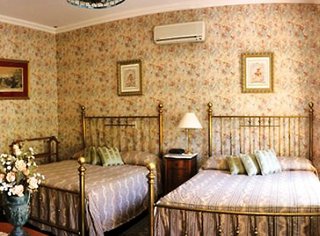 Quinta Las Acacias,De La Presa>>Guanajuato,3.5 star
