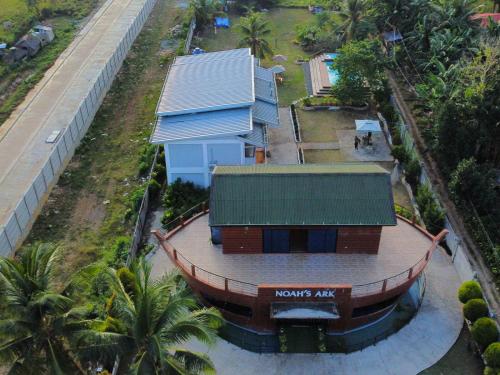 noahs ark hotel powered by cocotel