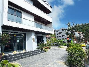 apricot garden hotel