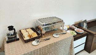 apricot garden hotel