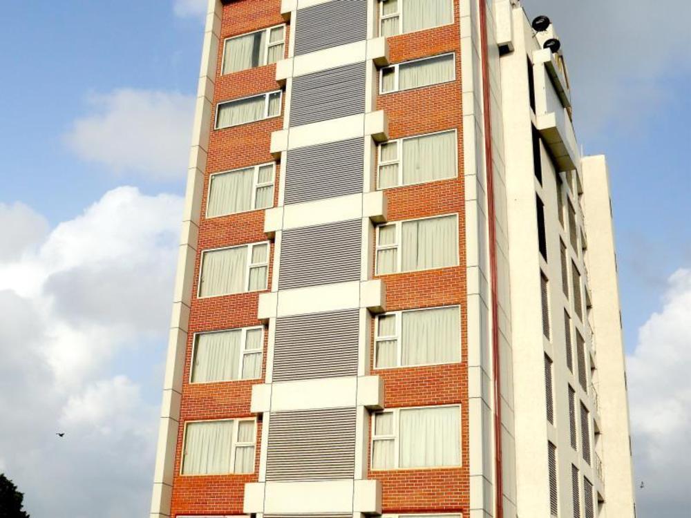 the altruist business hotel andheri