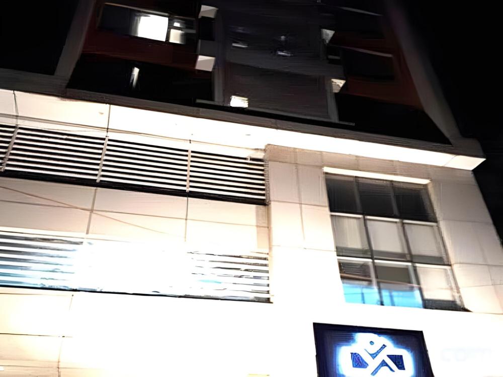 the altruist business hotel andheri