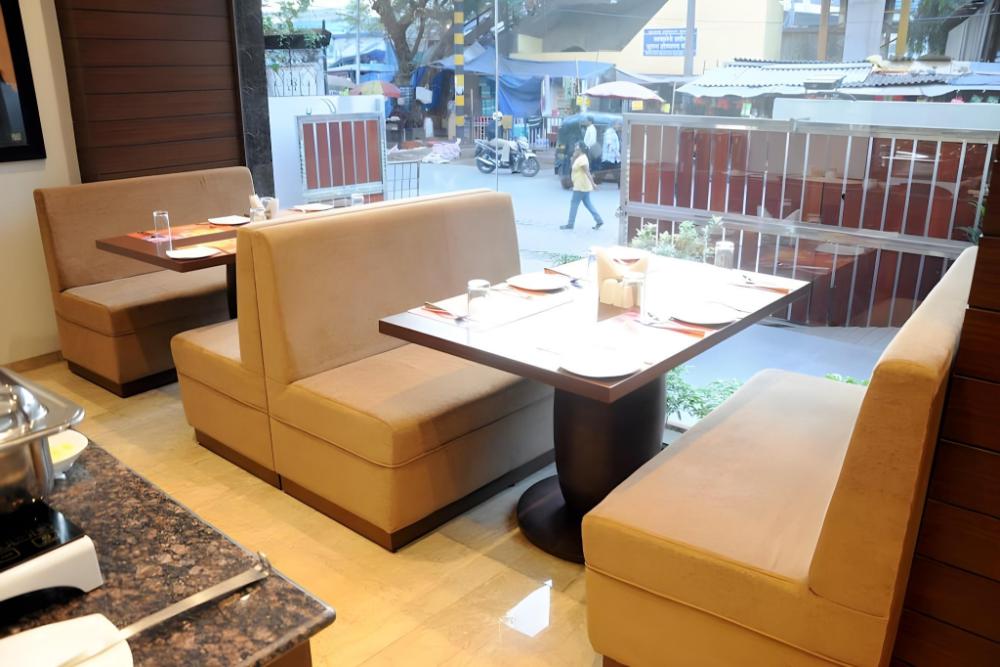 the altruist business hotel andheri