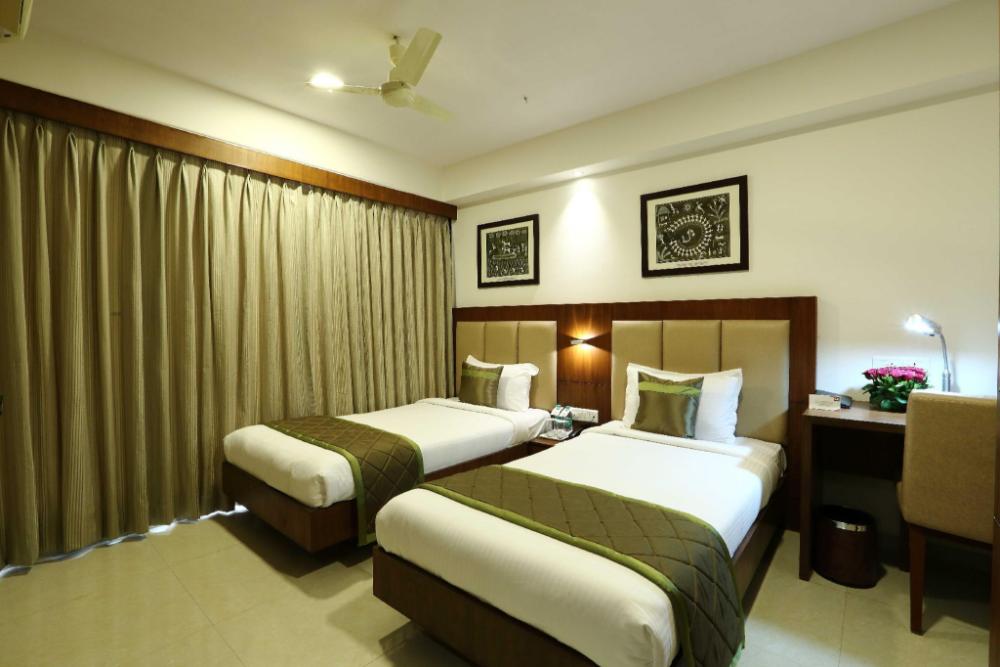 the altruist business hotel andheri