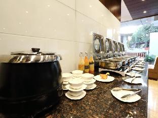 the altruist business hotel andheri