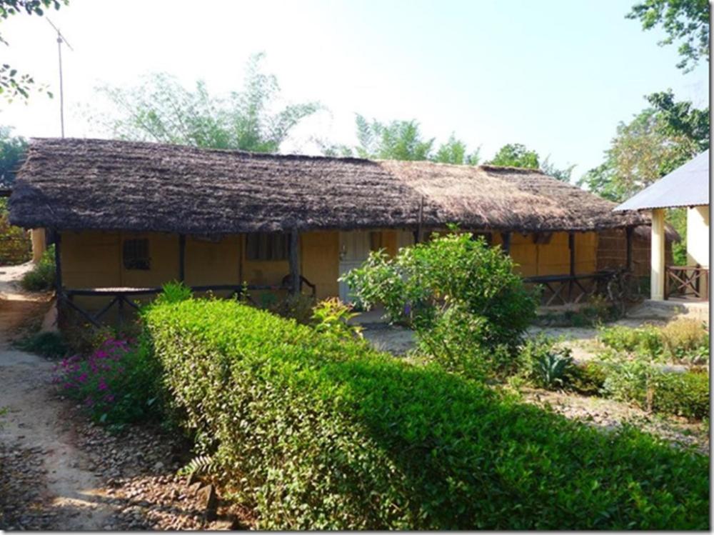 bardia jungle cottage