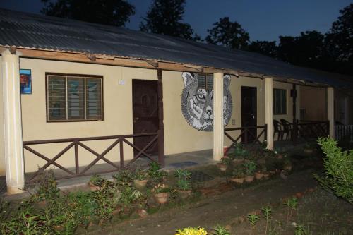 bardia jungle cottage