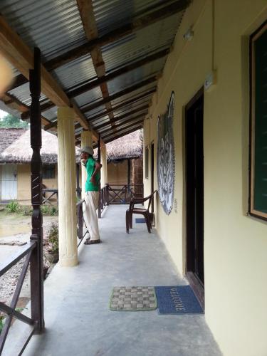 bardia jungle cottage