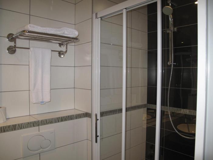 source hotel