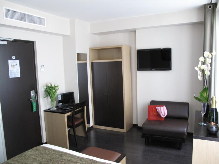 source hotel