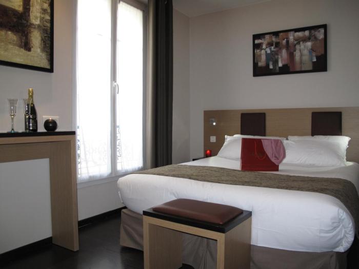 source hotel