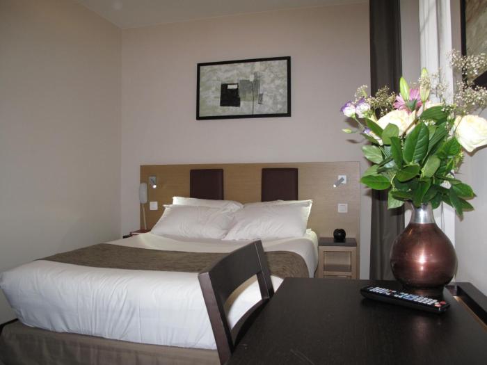 source hotel