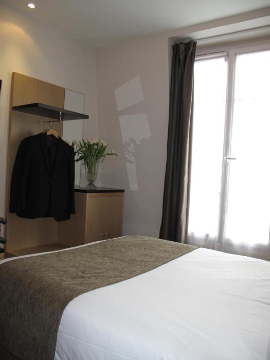 source hotel