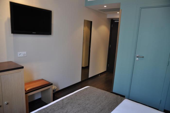 source hotel