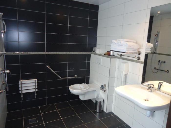 source hotel