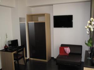 source hotel