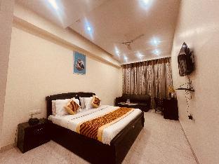 hotel lagoona and banquet hall