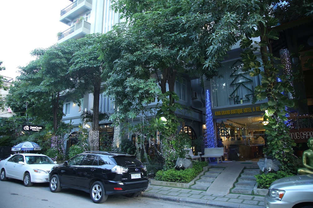 king grand boutique hotel