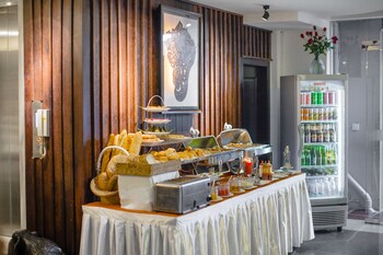 king grand boutique hotel