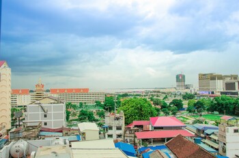 king grand boutique hotel