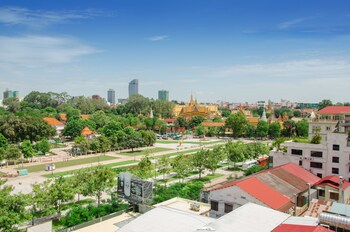 king grand boutique hotel