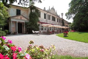 Hotel Villa Luppis,Pasiano Di Pordenone>>Mansue,4 star