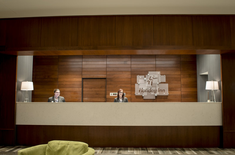 holiday inn fargo by ihg