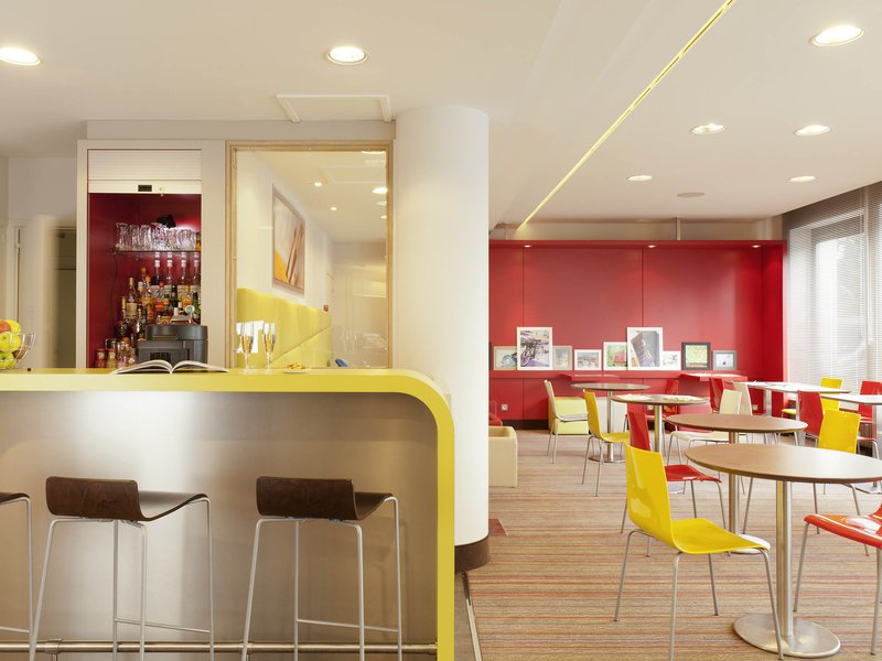 ibis styles honfleur centre historique