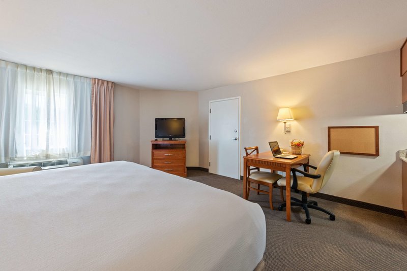 extended stay america suites houston iah airport