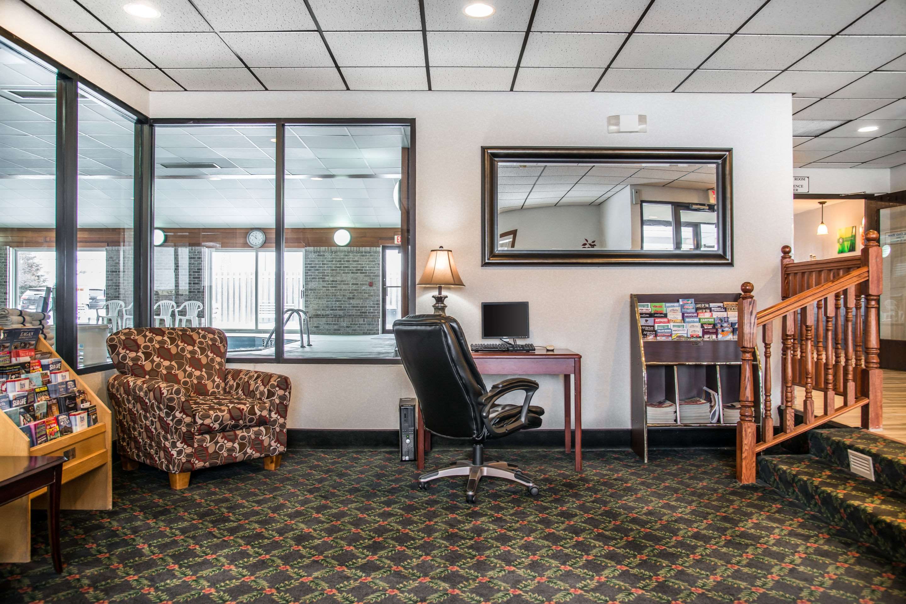 hudson inn and suites
