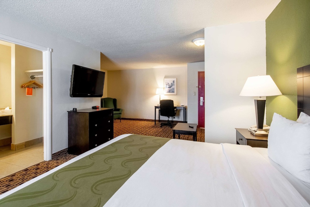 coratel plus suites wichita west airport