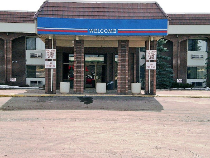 evanston inn at exit 6