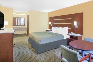 days inn by wyndham fayetteville