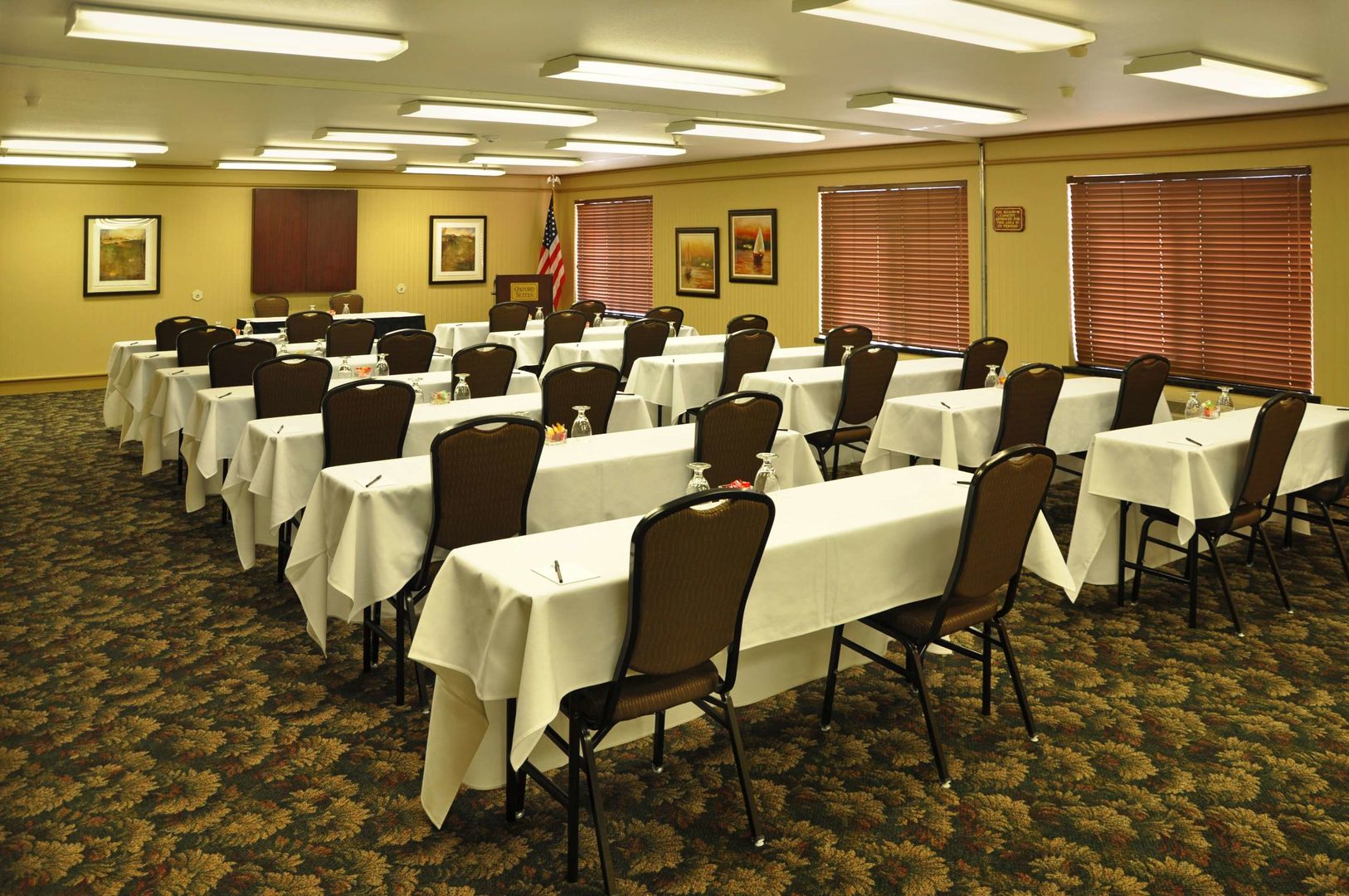 oxford suites portland jantzen beach