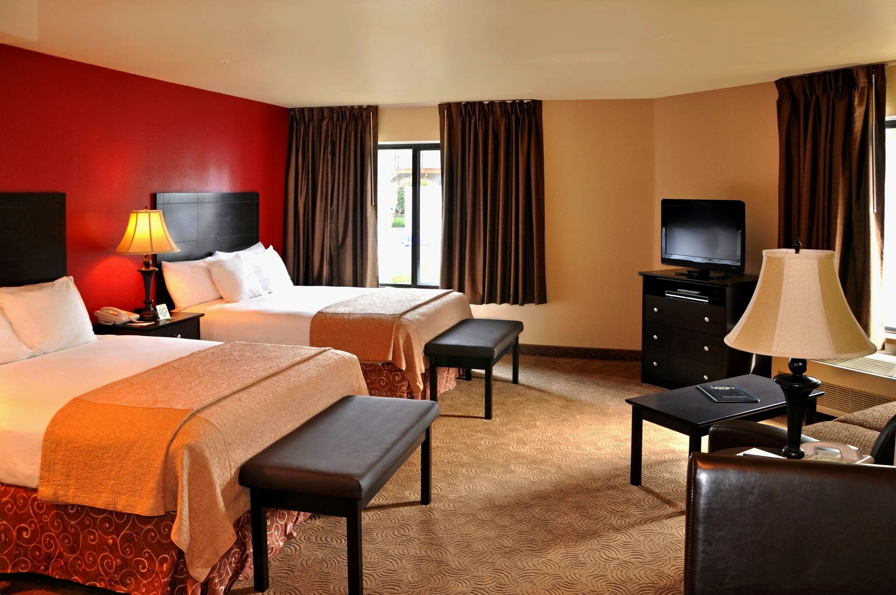 oxford suites portland jantzen beach