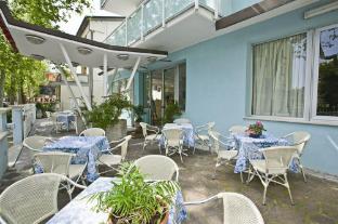 king hotel