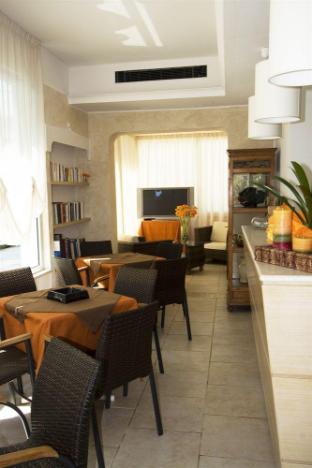 king hotel