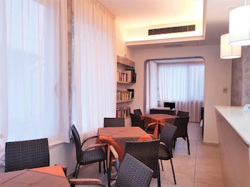king hotel