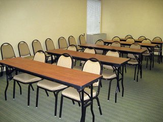 Clt Airport Inn & Suites,Charlotte Douglas International Airport>>Charlotte,3 star