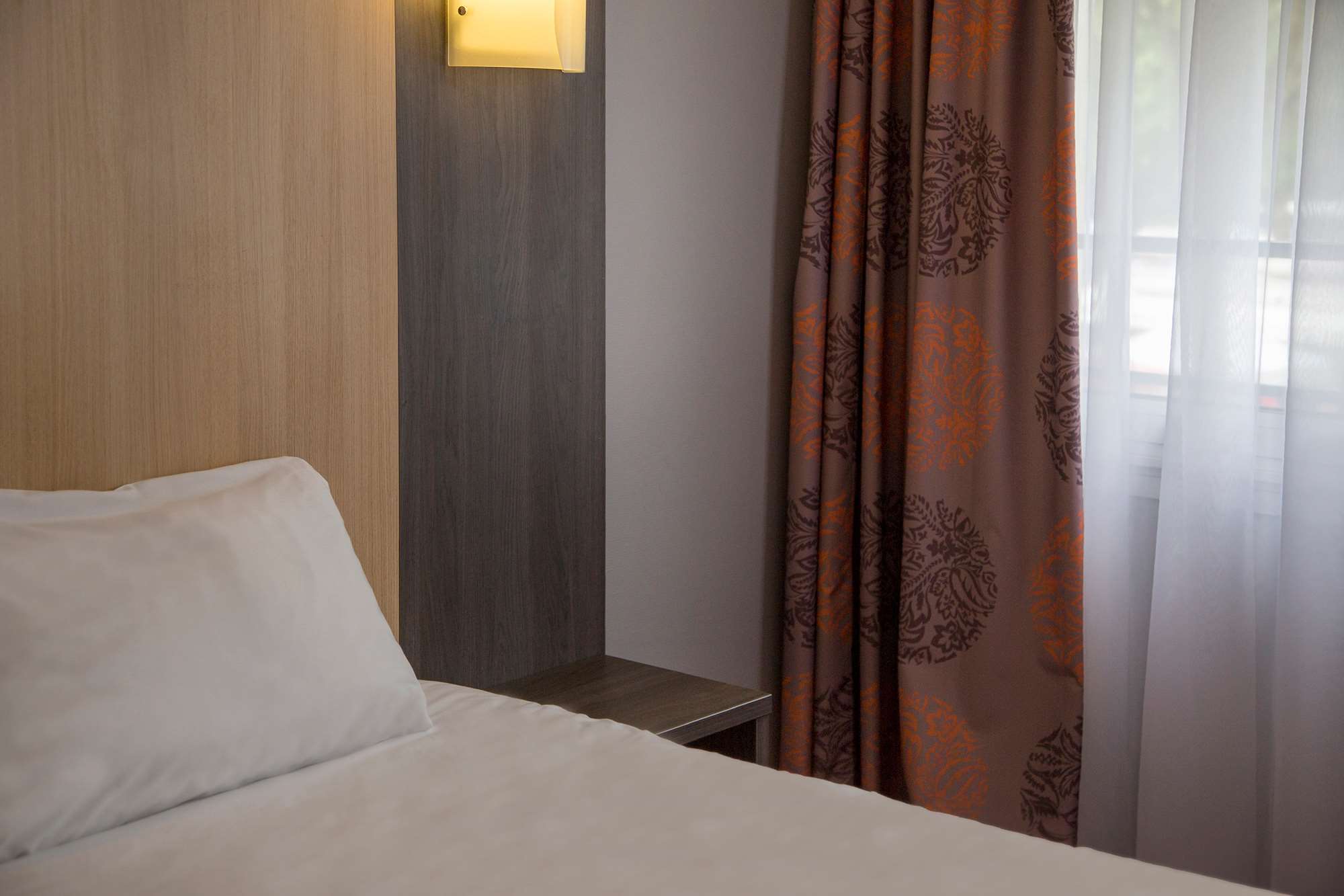 brit hotel chinon le lion dor