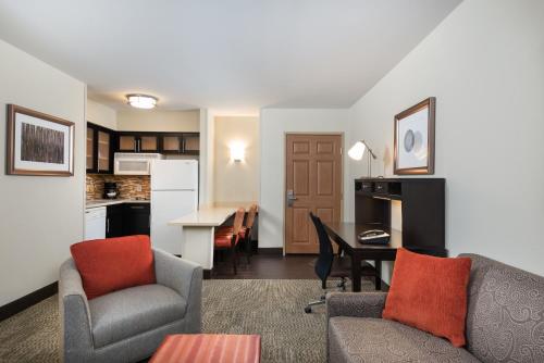 staybridge suites chantilly dulles airport by ihg