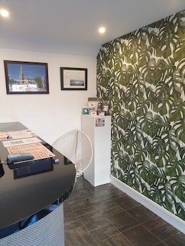 ashford motor lodge