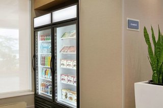 embassy suites by hilton montreal airport