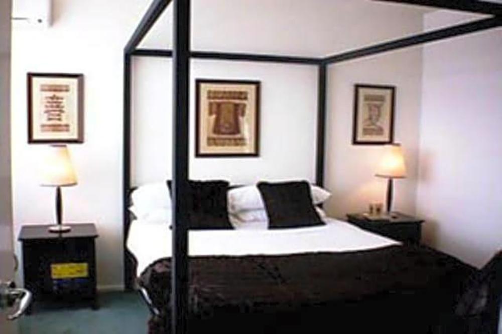 knightsbridge apartments